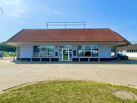 Spannende Gewerbe-Immobilie in Zerbster Toplage, Hochwertige Ausstattung & Langfristige Vermietung
